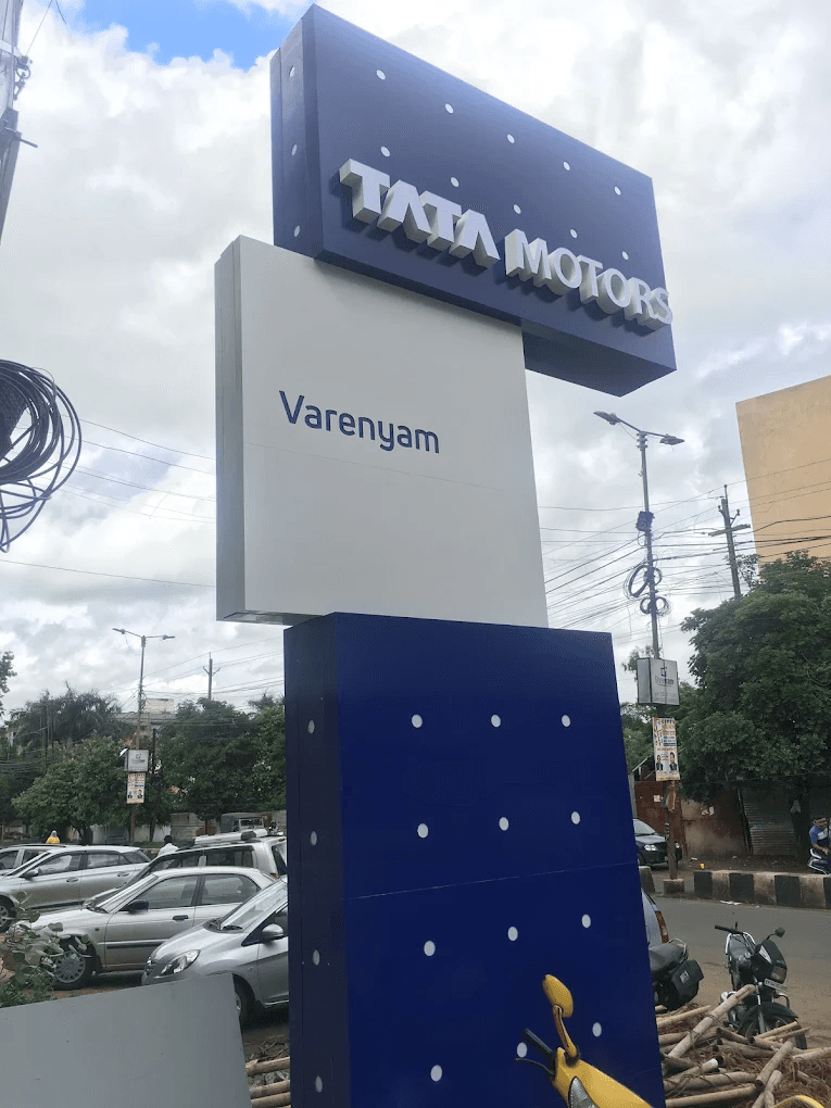 Tata Motors Commercial Totem — Varenyam